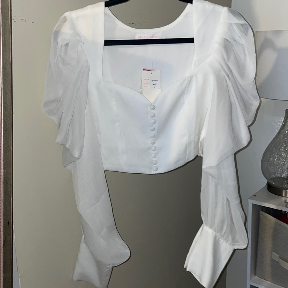 Long sleeve crop top